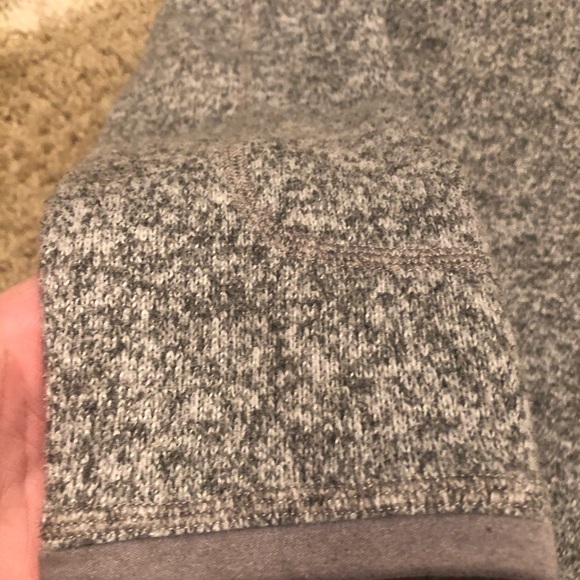 Patagonia Quarter Zip - Picture 2 of 3